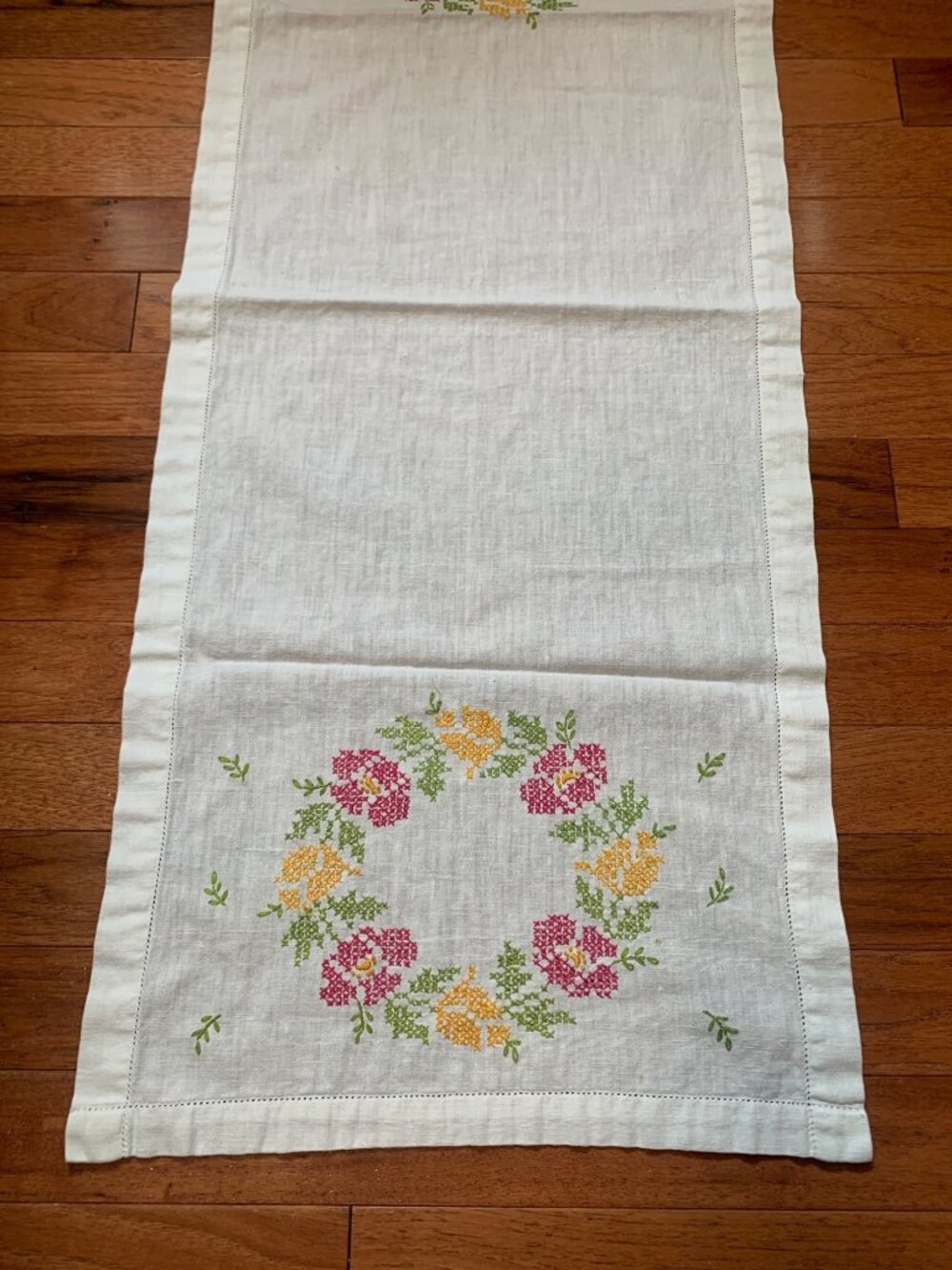 Handmade Embroidered Linen Table Runner Floral Wreath Design - 36" x 15"